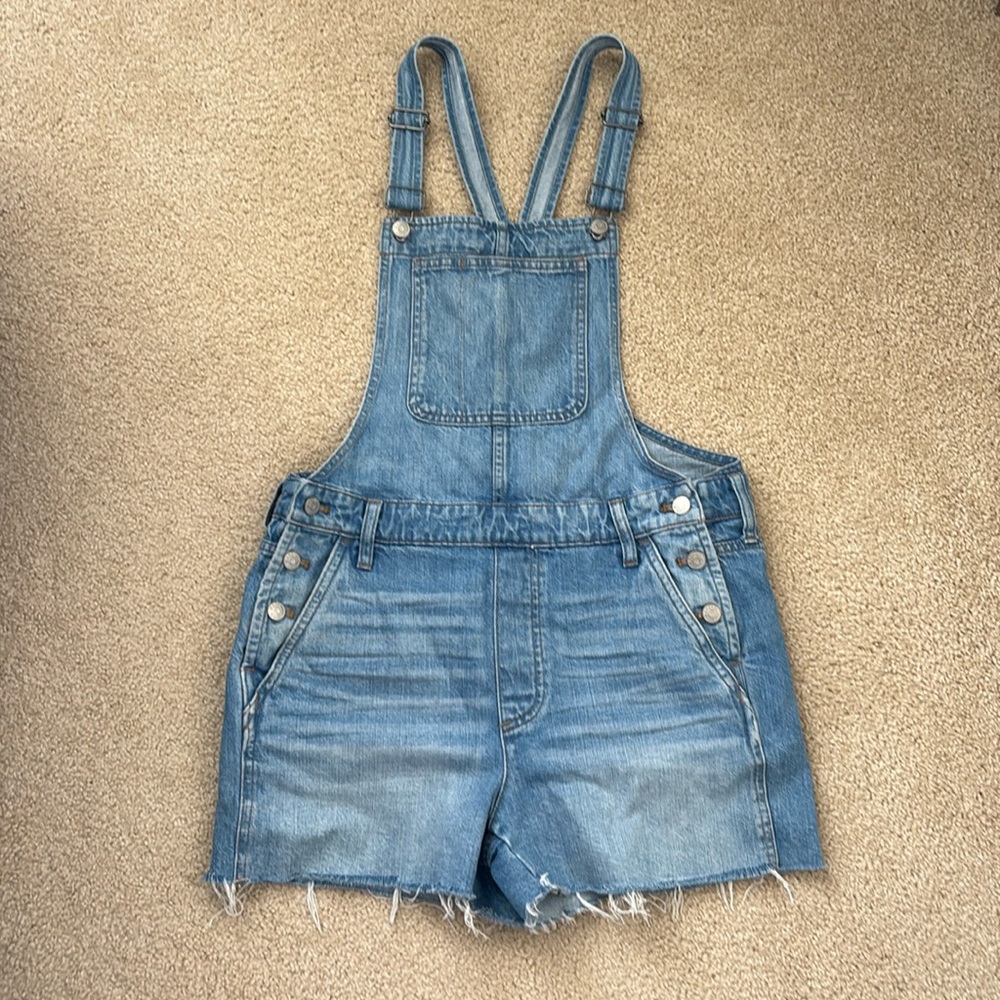 Madewell overall shorts size M